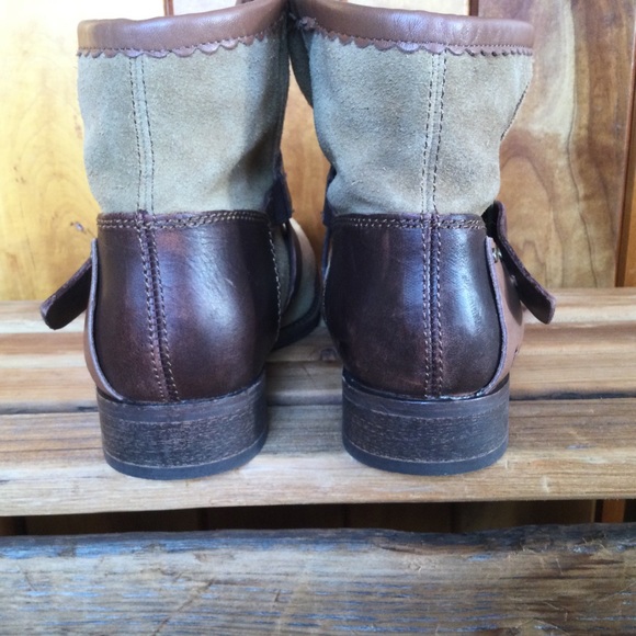 CATERPILLAR CAT Tan/Brown Suede Buckle Ankle Boots Bootie US 6 - Picture 2 of 7